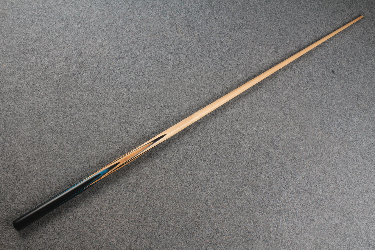 ★★★  1 piece maple snooker cue # 8588