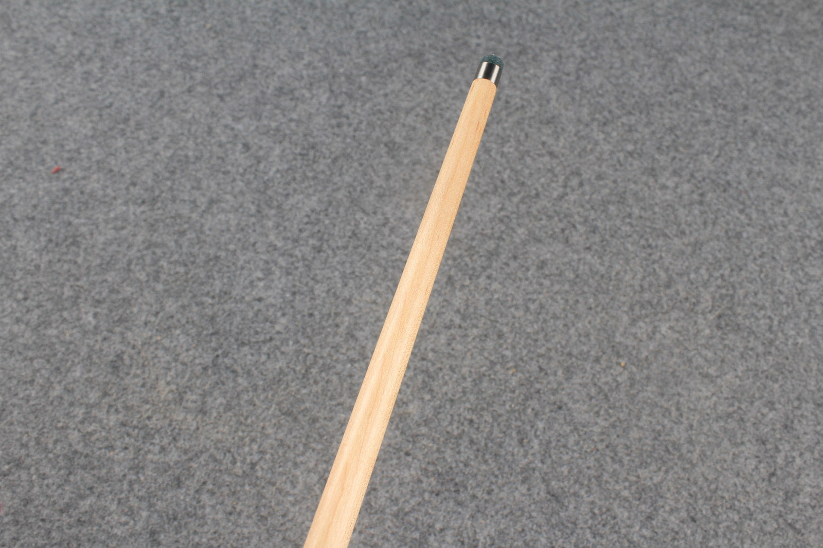 1 piece maple snooker cue # 8740 WOODS CUES
