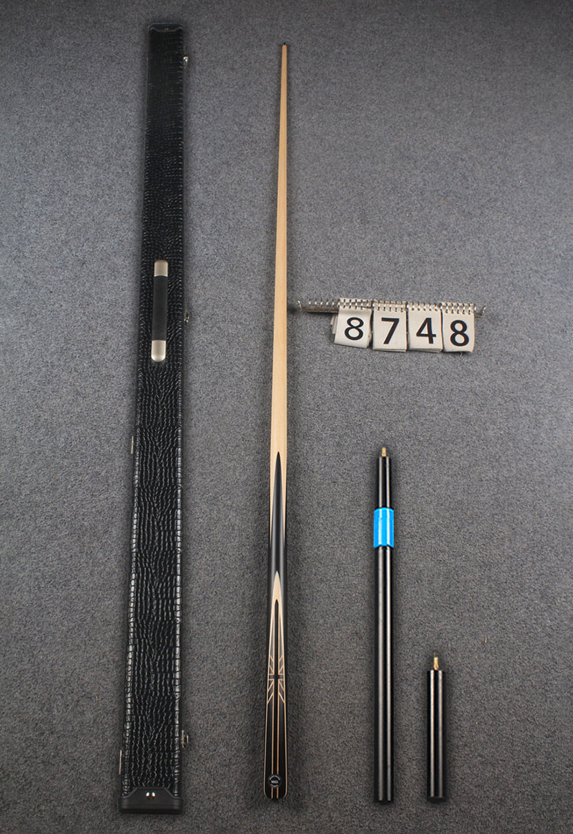 1 piece maple snooker cue # 8748 WOODS CUES
