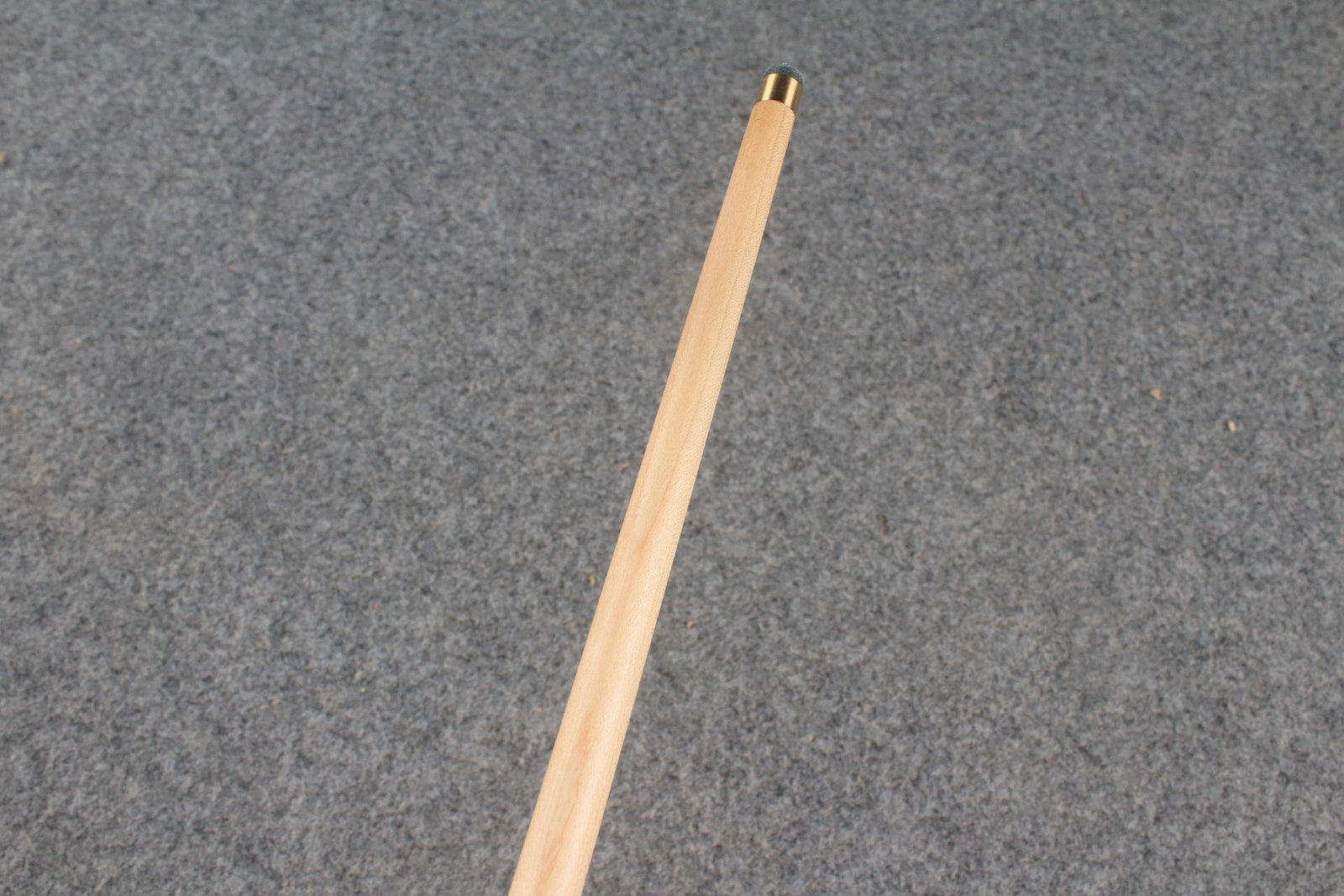 1 piece maple snooker cue # 8753 WOODS CUES