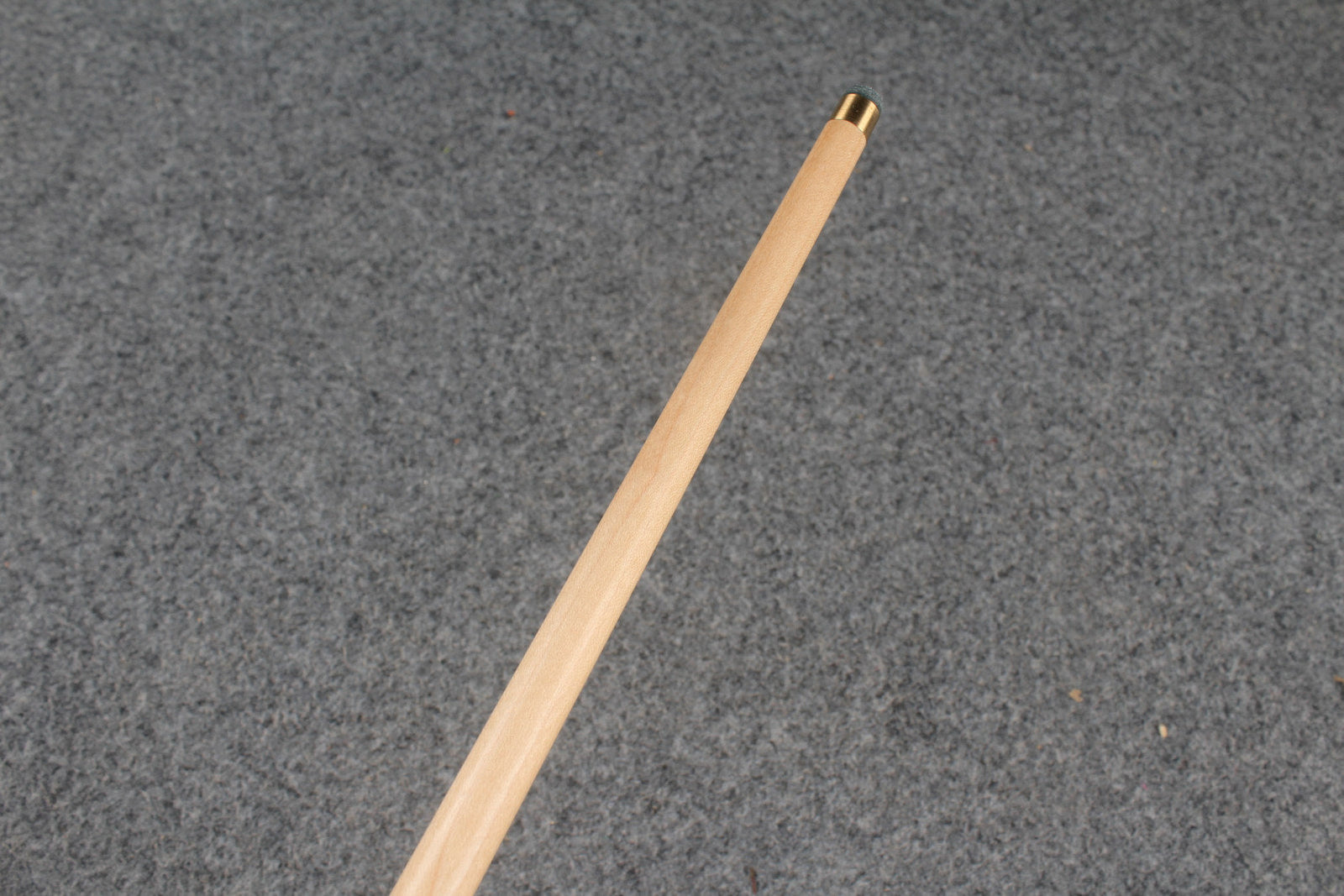 1 piece maple snooker cue # 8754 WOODS CUES