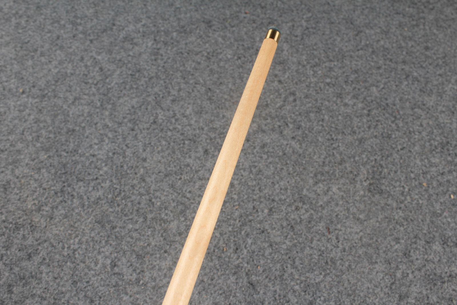 1 piece maple snooker cue # 8756 WOODS CUES