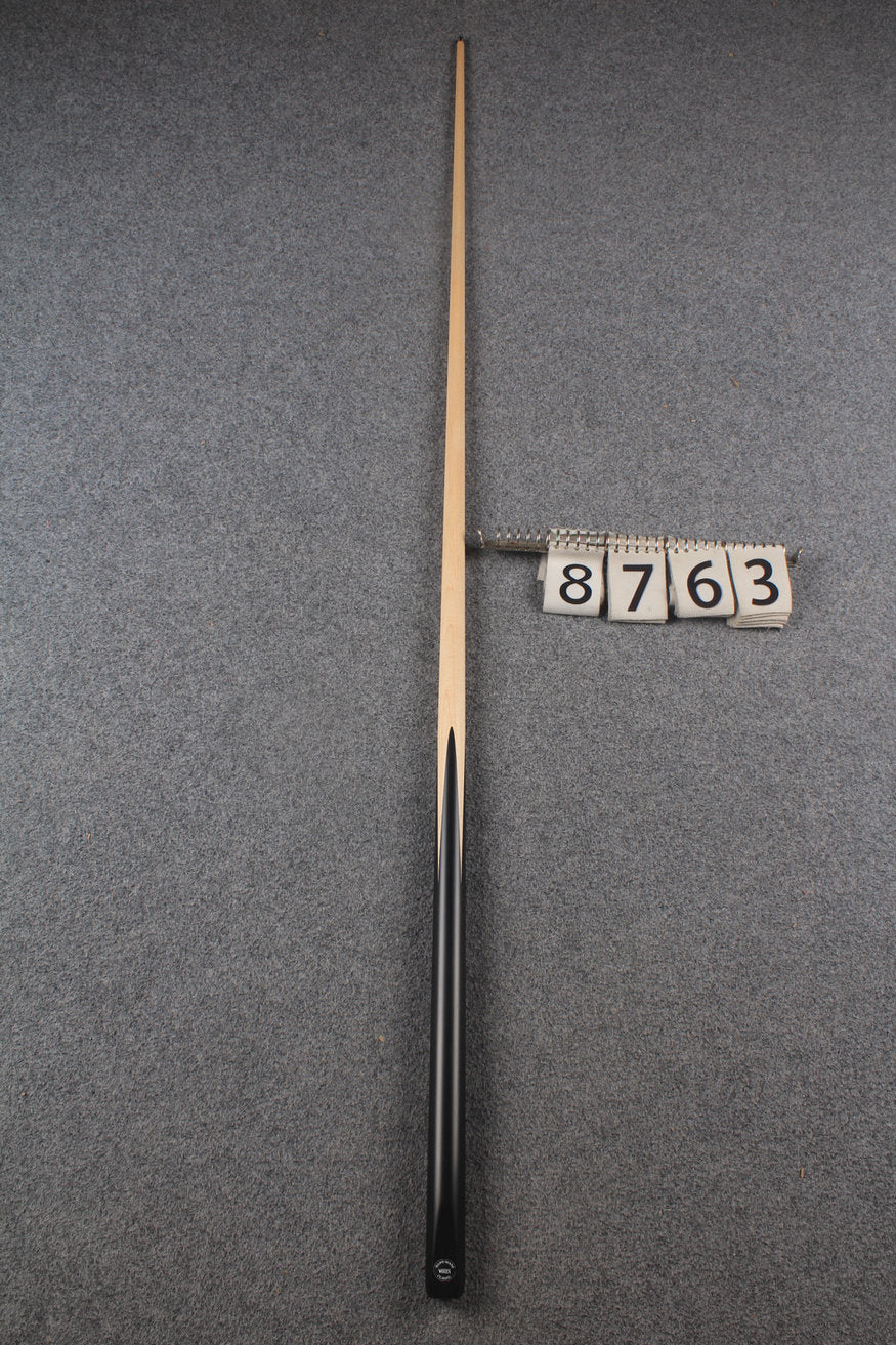 1 piece maple snooker cue # 8763 WOODS CUES