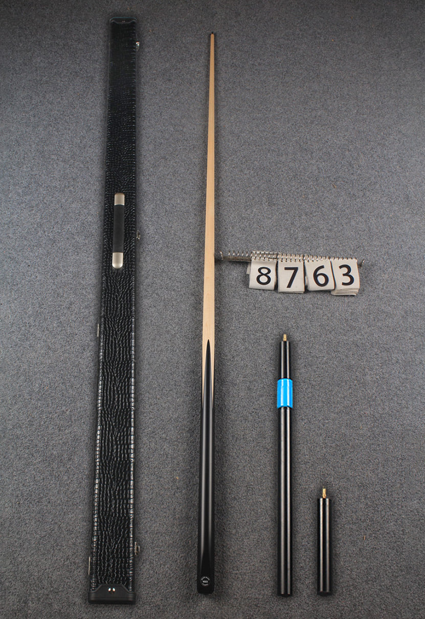 1 piece maple snooker cue # 8763 WOODS CUES