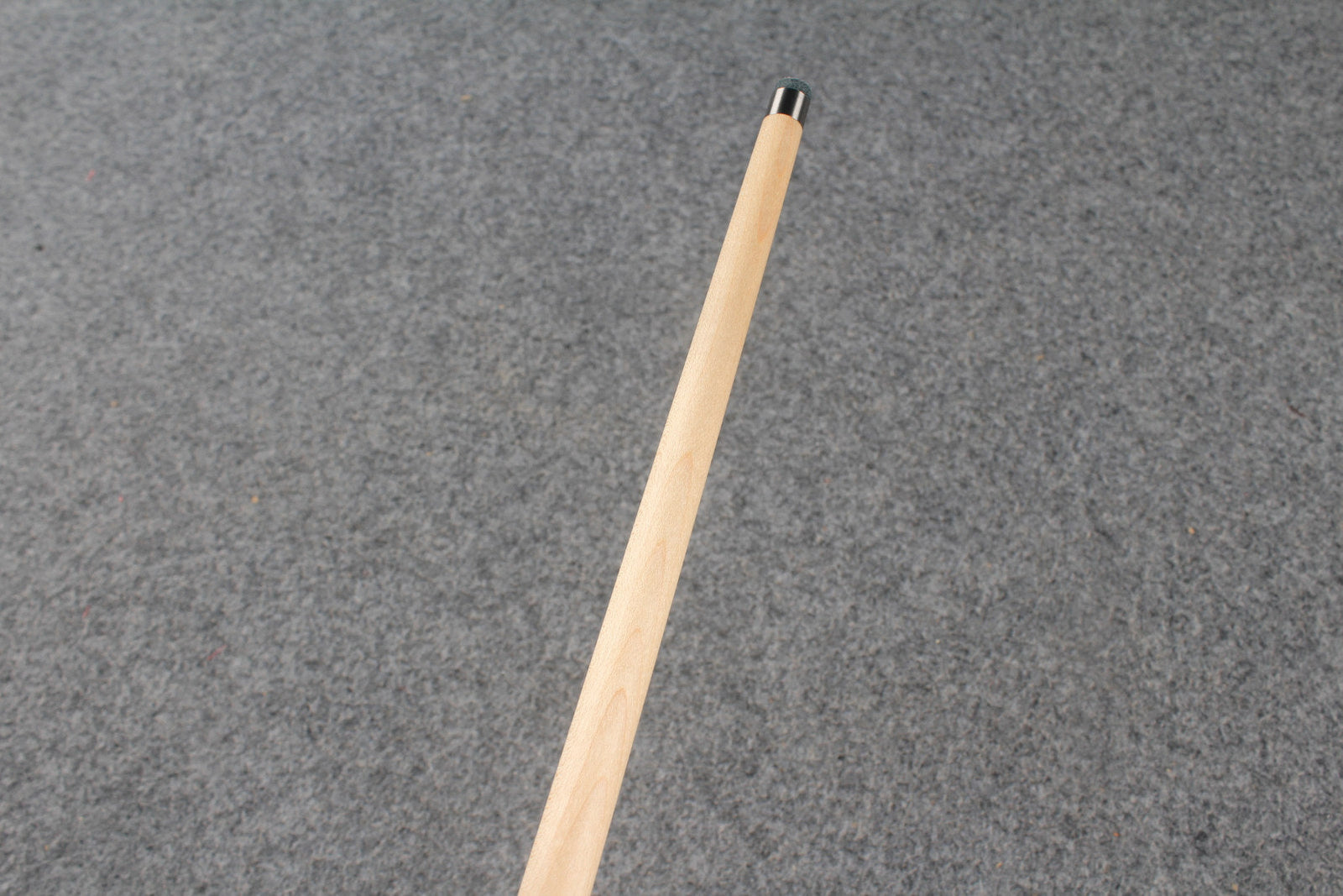1 piece maple snooker cue # 8766 WOODS CUES