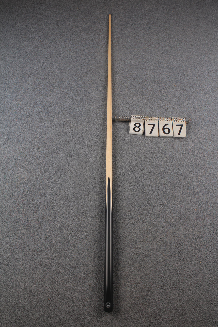 1 piece maple snooker cue # 8767 WOODS CUES