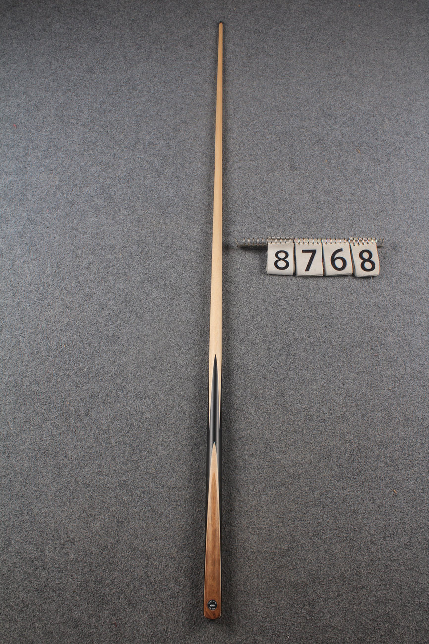 1 piece maple snooker cue # 8768 WOODS CUES