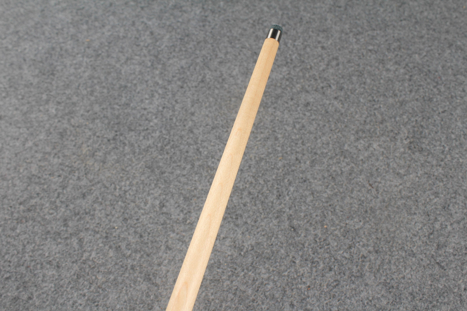 1 piece maple snooker cue # 8771 WOODS CUES