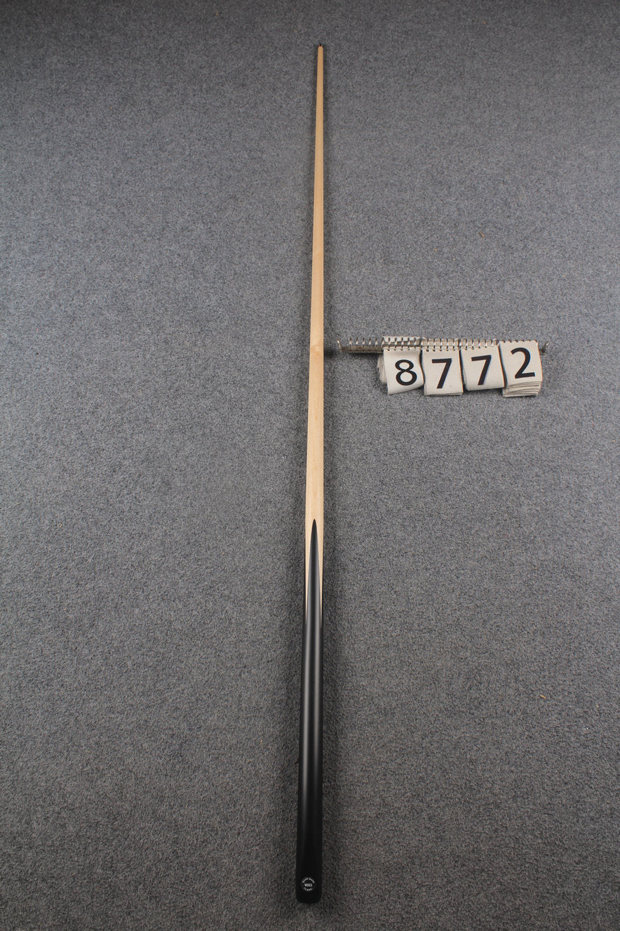 1 piece maple snooker cue # 8772 WOODS CUES