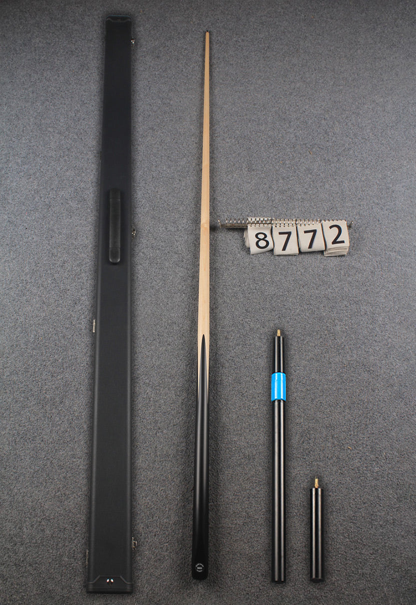 1 piece maple snooker cue # 8772 WOODS CUES