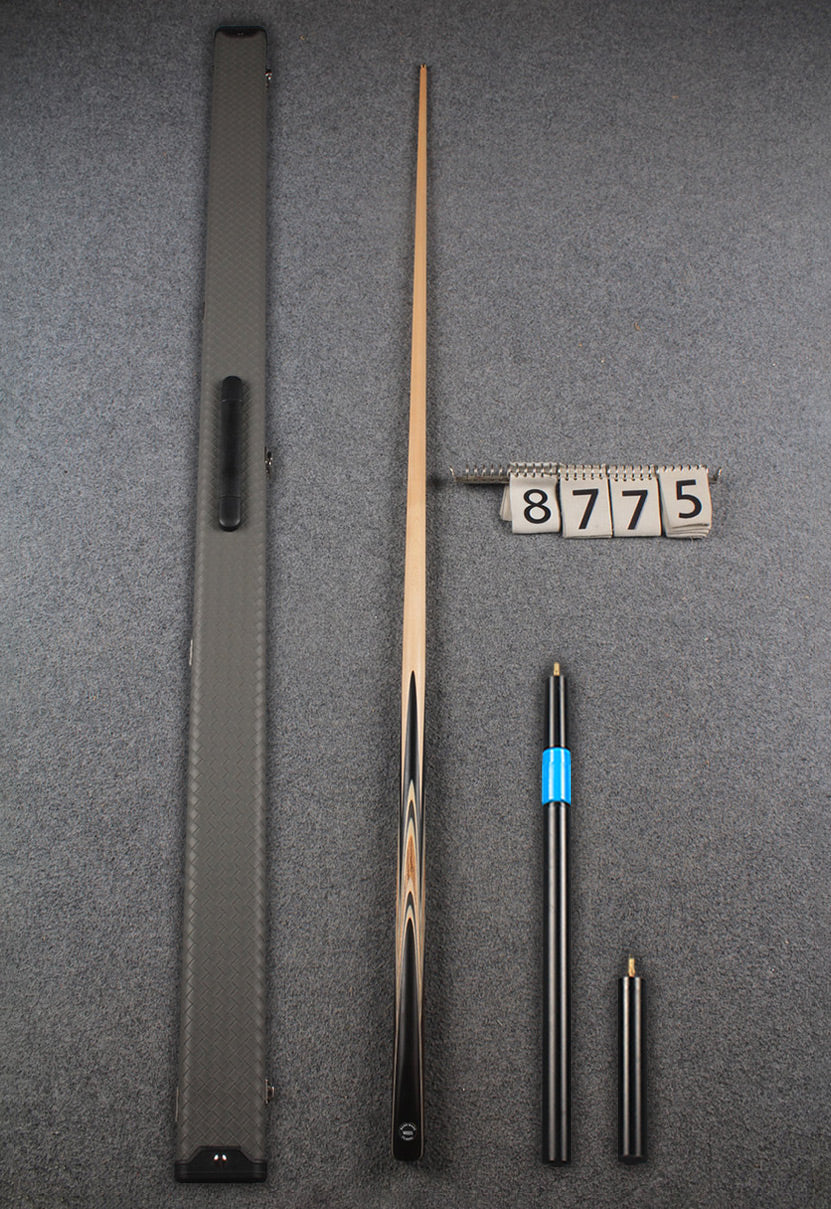 1 piece maple snooker cue # 8775 WOODS CUES