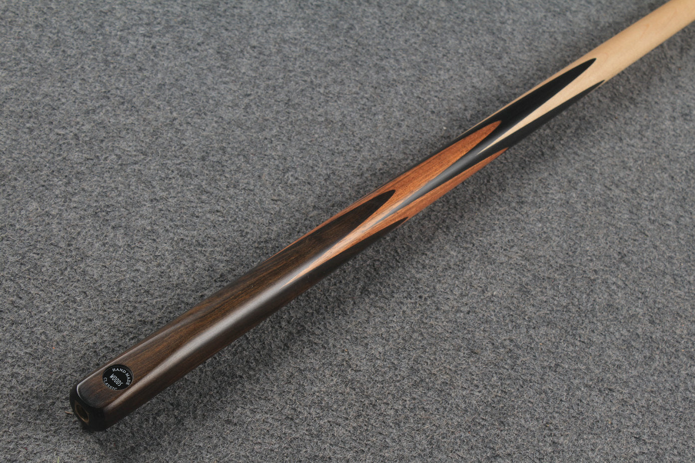 1 piece maple snooker cue # 8776 WOODS CUES