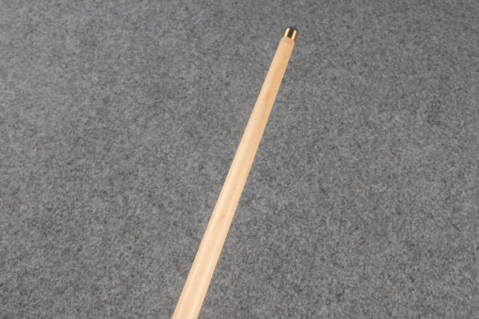 1 piece maple snooker cue # 8777 WOODS CUES