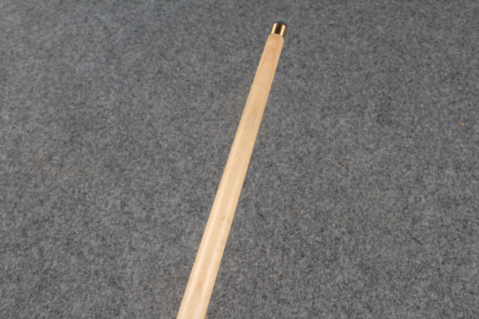 1 piece maple snooker cue # 8780 WOODS CUES
