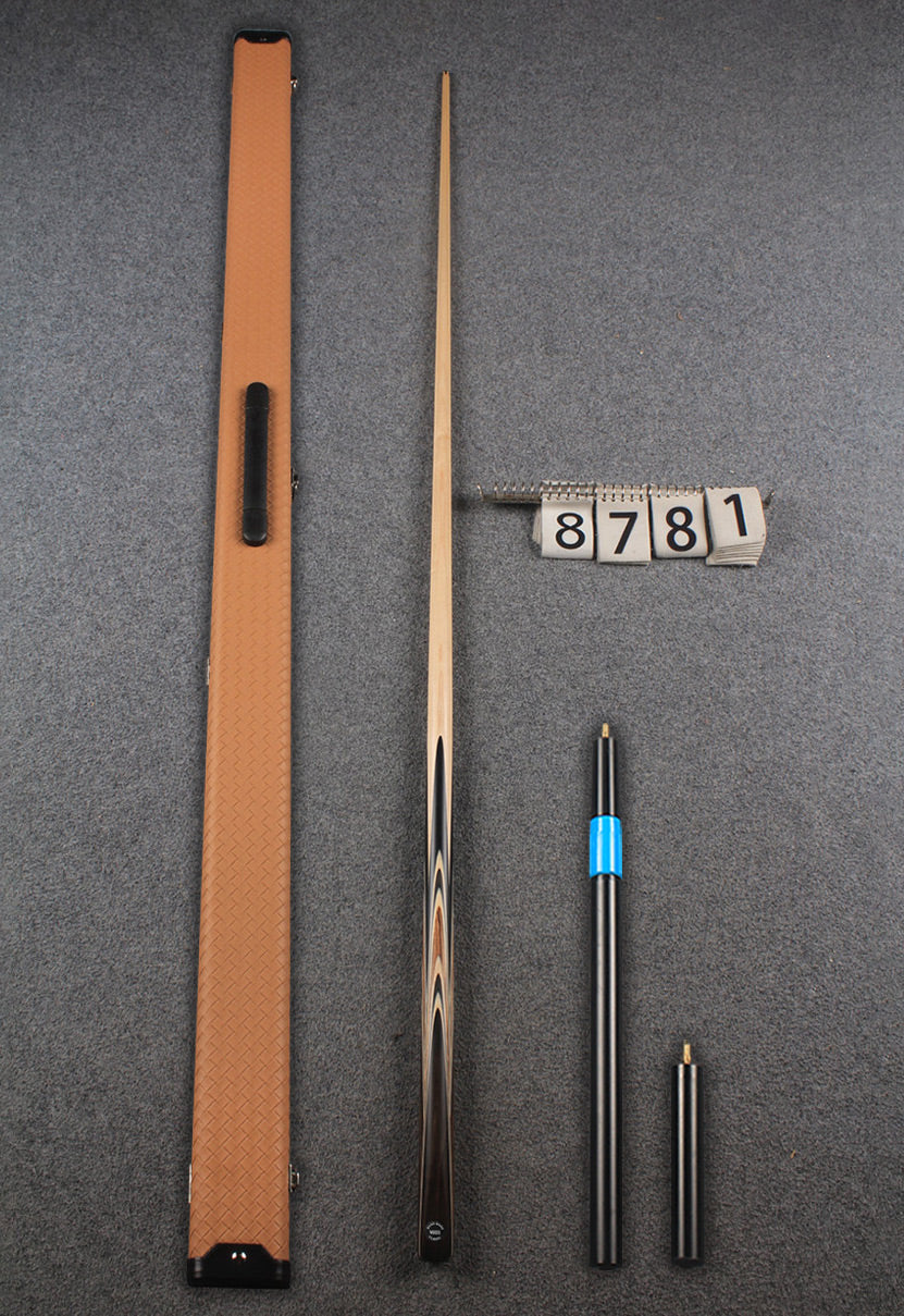 1 piece maple snooker cue # 8781 WOODS CUES