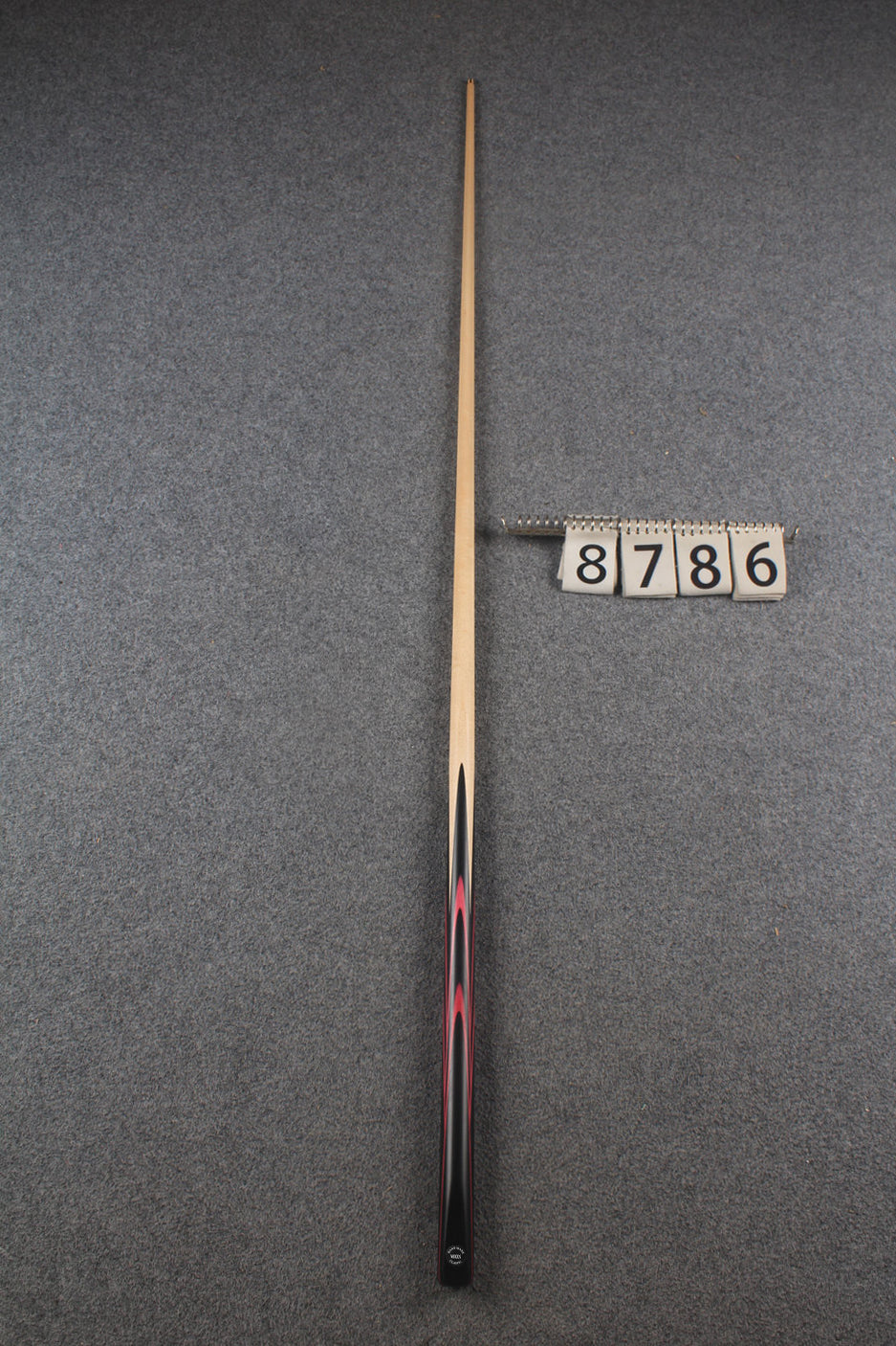 1 piece maple snooker cue # 8786 WOODS CUES