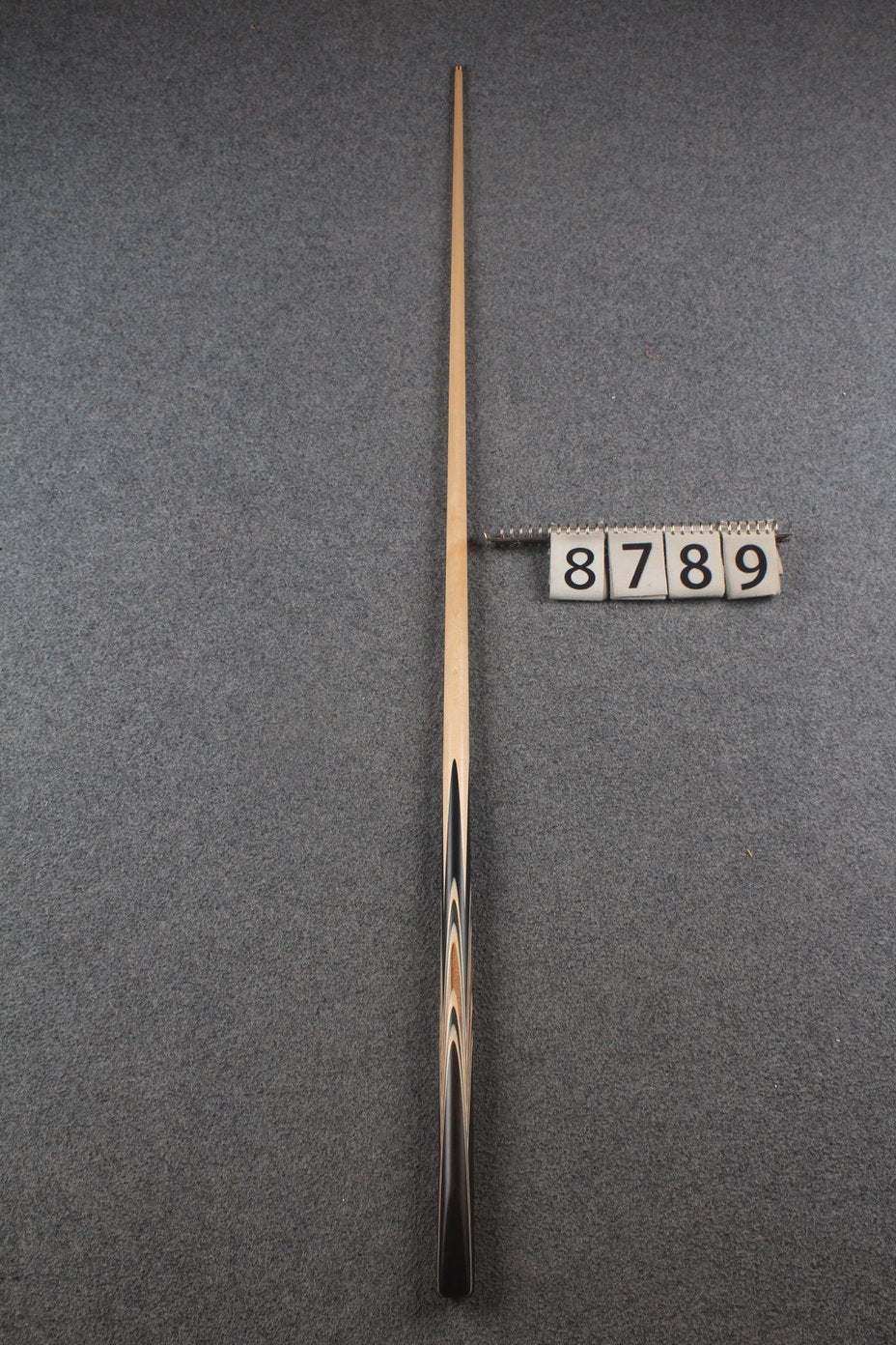1 piece maple snooker cue # 8789 WOODS CUES