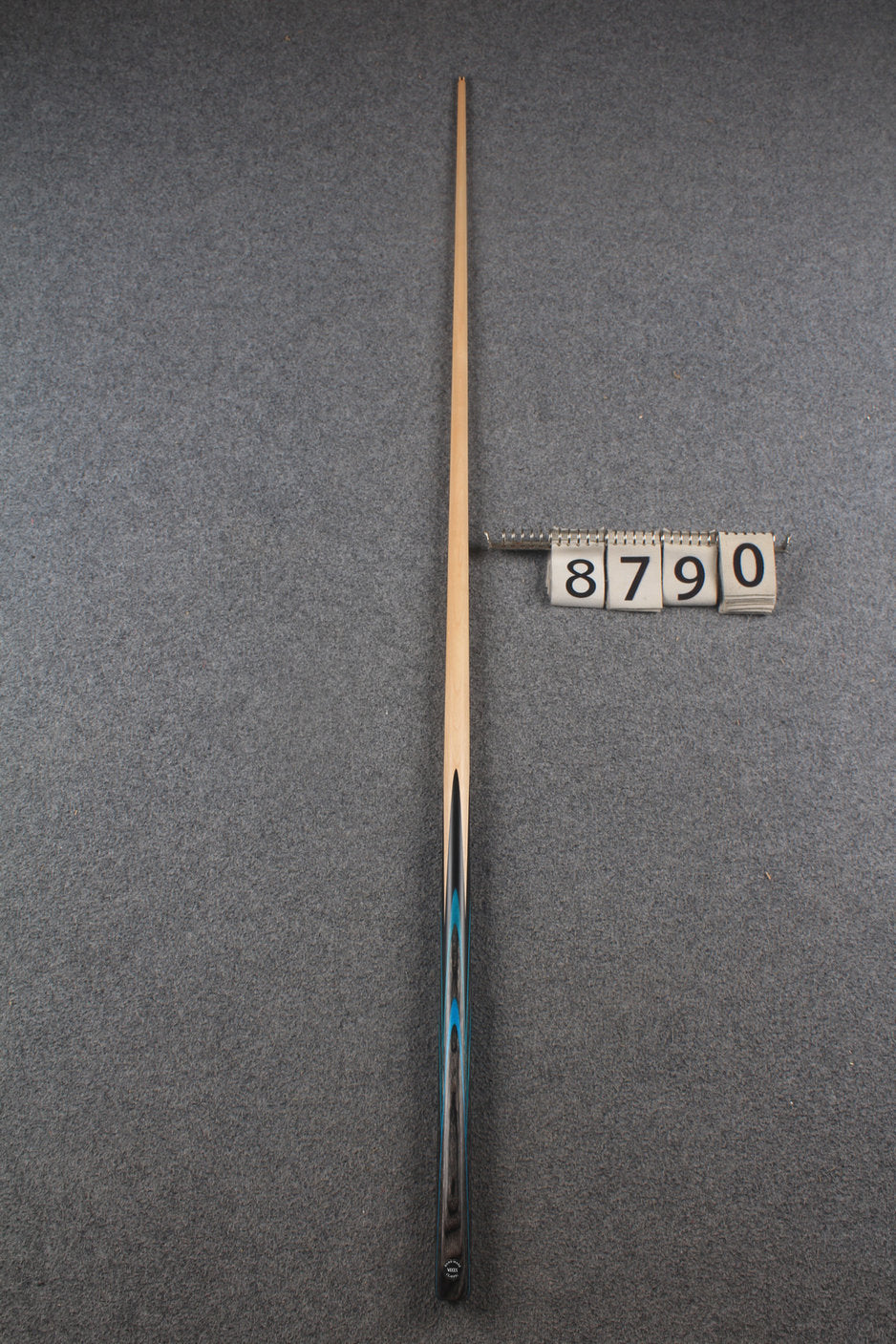 1 piece maple snooker cue # 8790 WOODS CUES