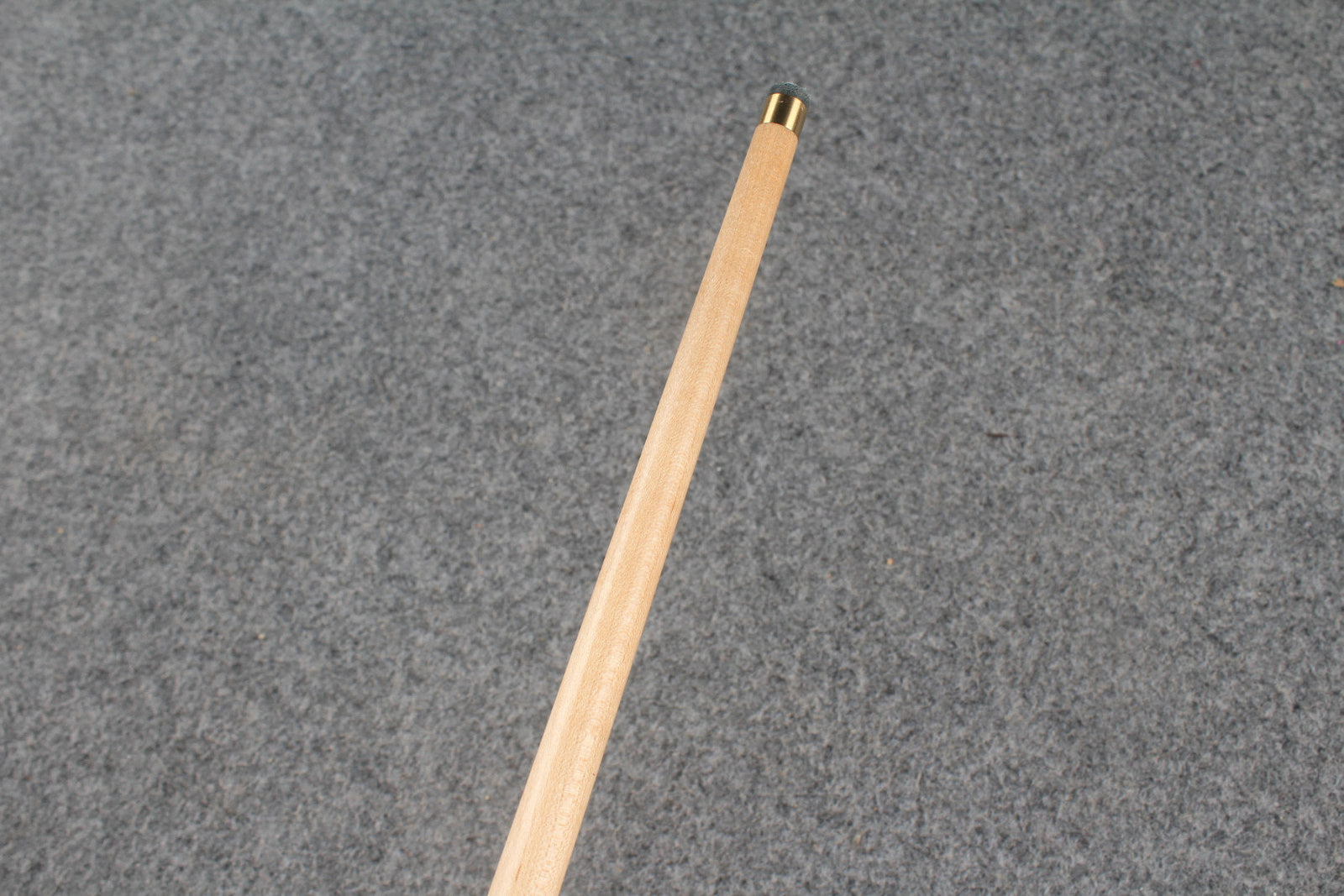 1 piece maple snooker cue # 8792 WOODS CUES