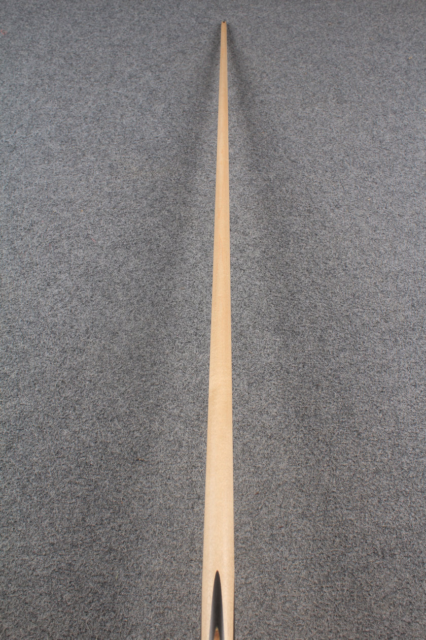 ★★★  1 piece maple snooker cue # 8840 WOODS CUES