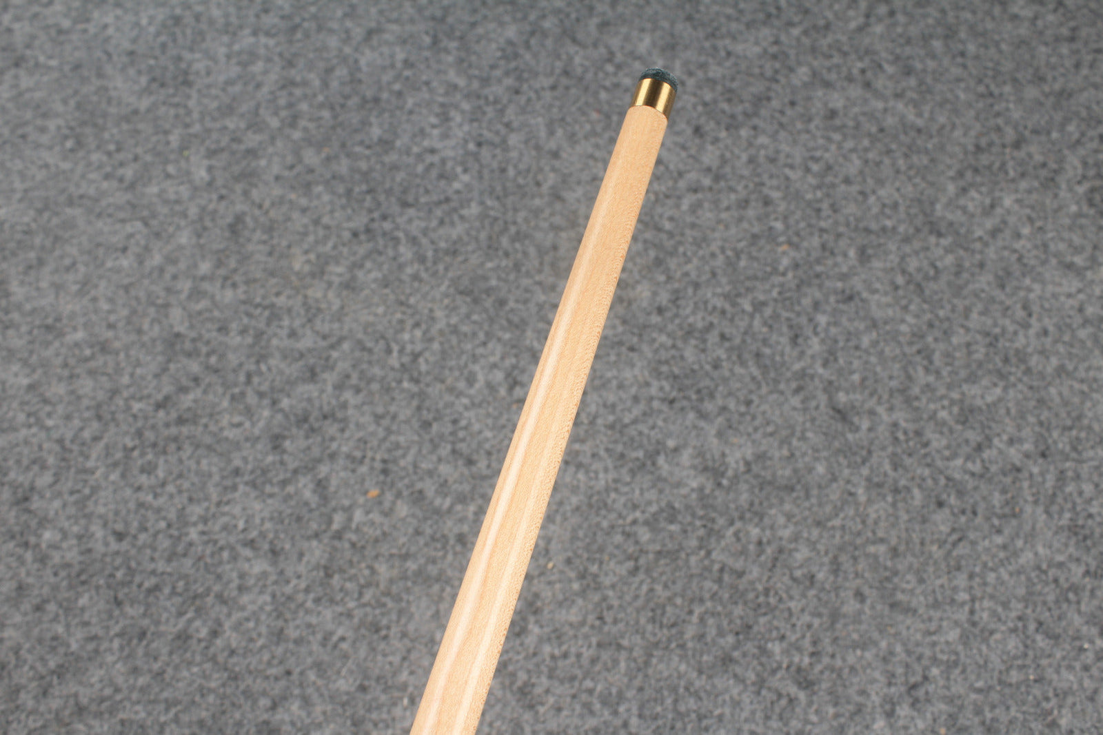 3/4 maple snooker cue #8942 WOODS CUES