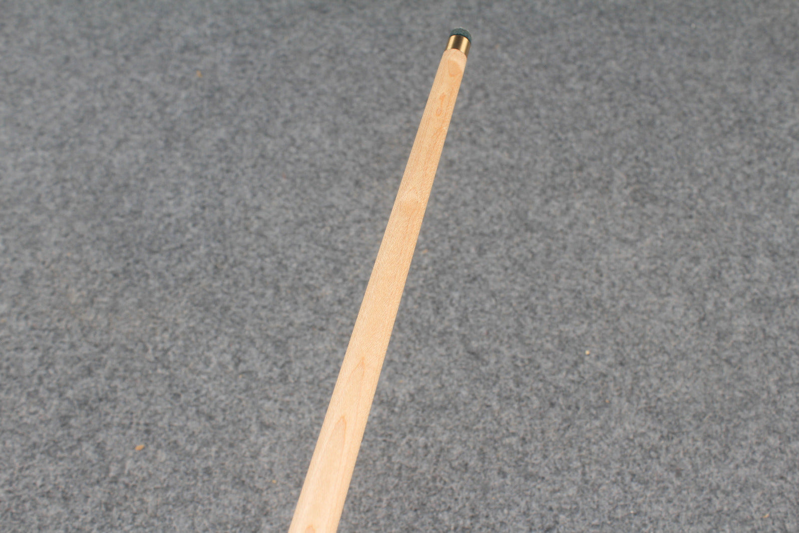 3/4 maple snooker cue #8943 WOODS CUES