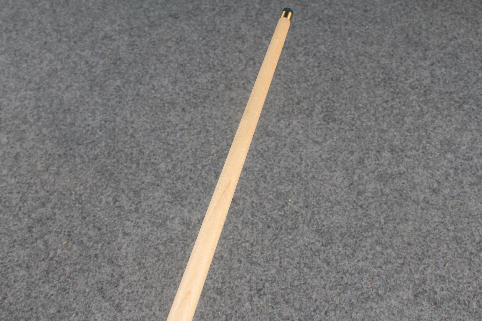 3/4 maple snooker cue #8944 WOODS CUES