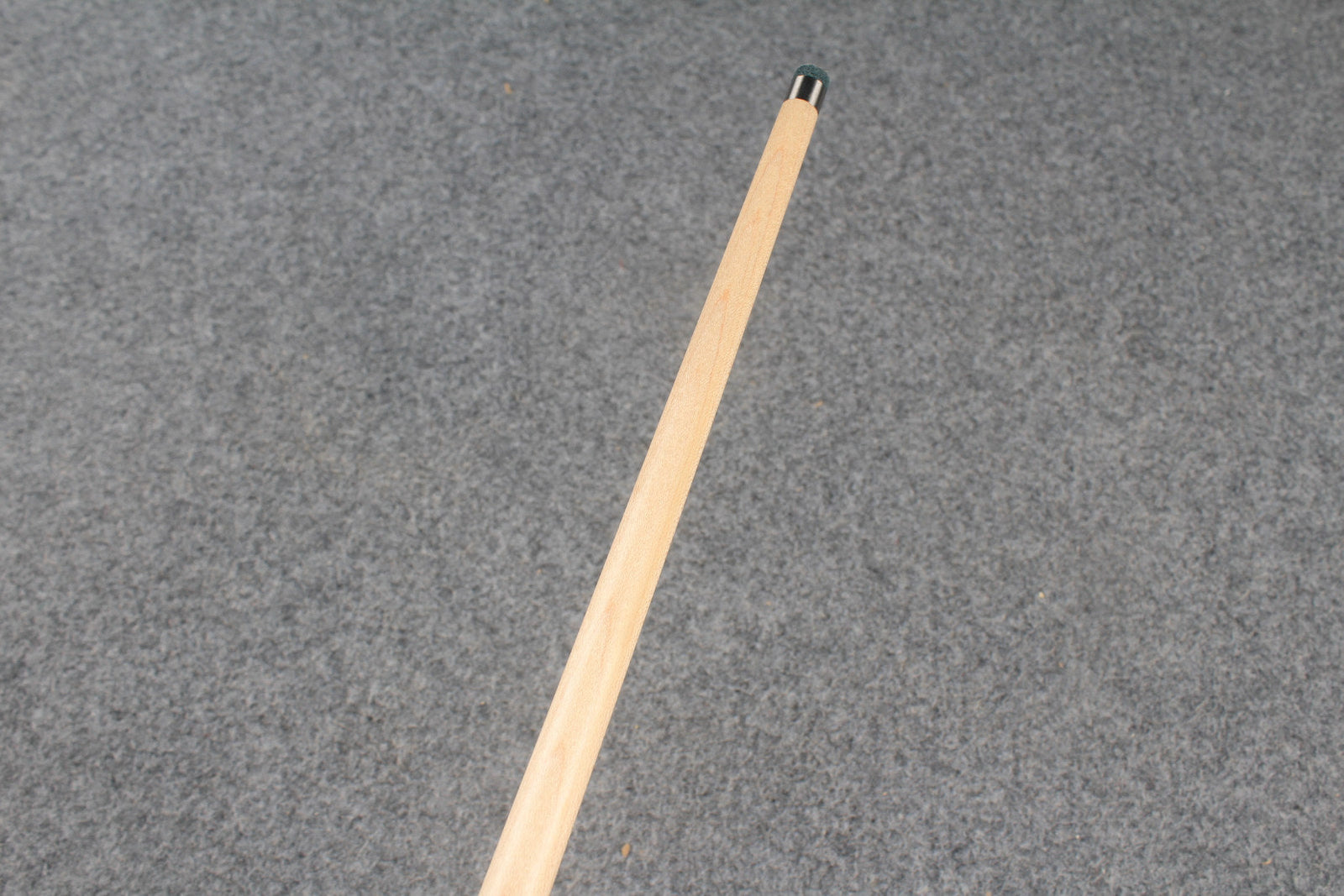 3/4 maple snooker cue #8948 WOODS CUES