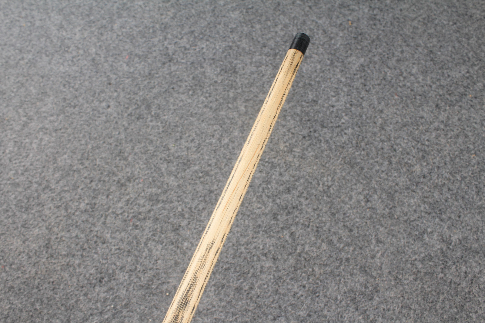 3/4 ash chinese 8 ball pool cue #9002 WOODS CUES