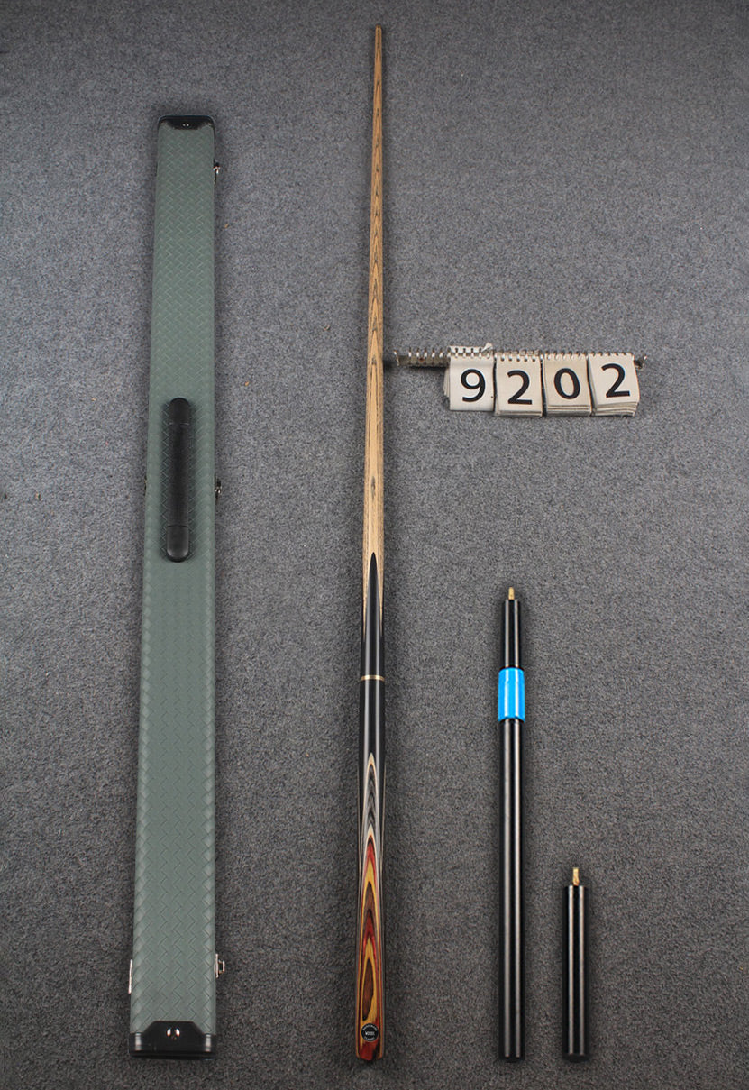 3/4 ash snooker cue #9202 WOODS CUES