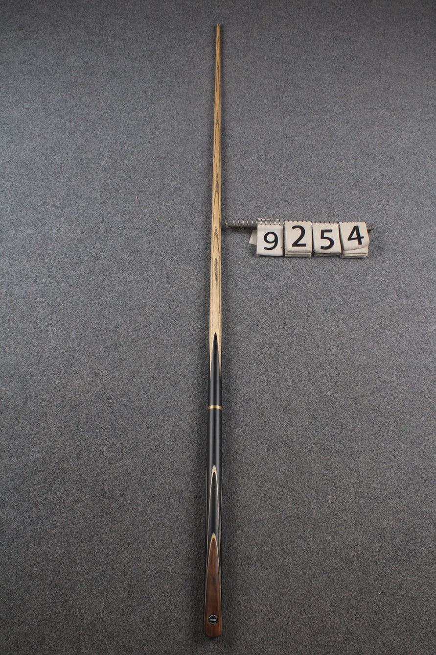 3/4 ash snooker cue #9254 WOODS CUES