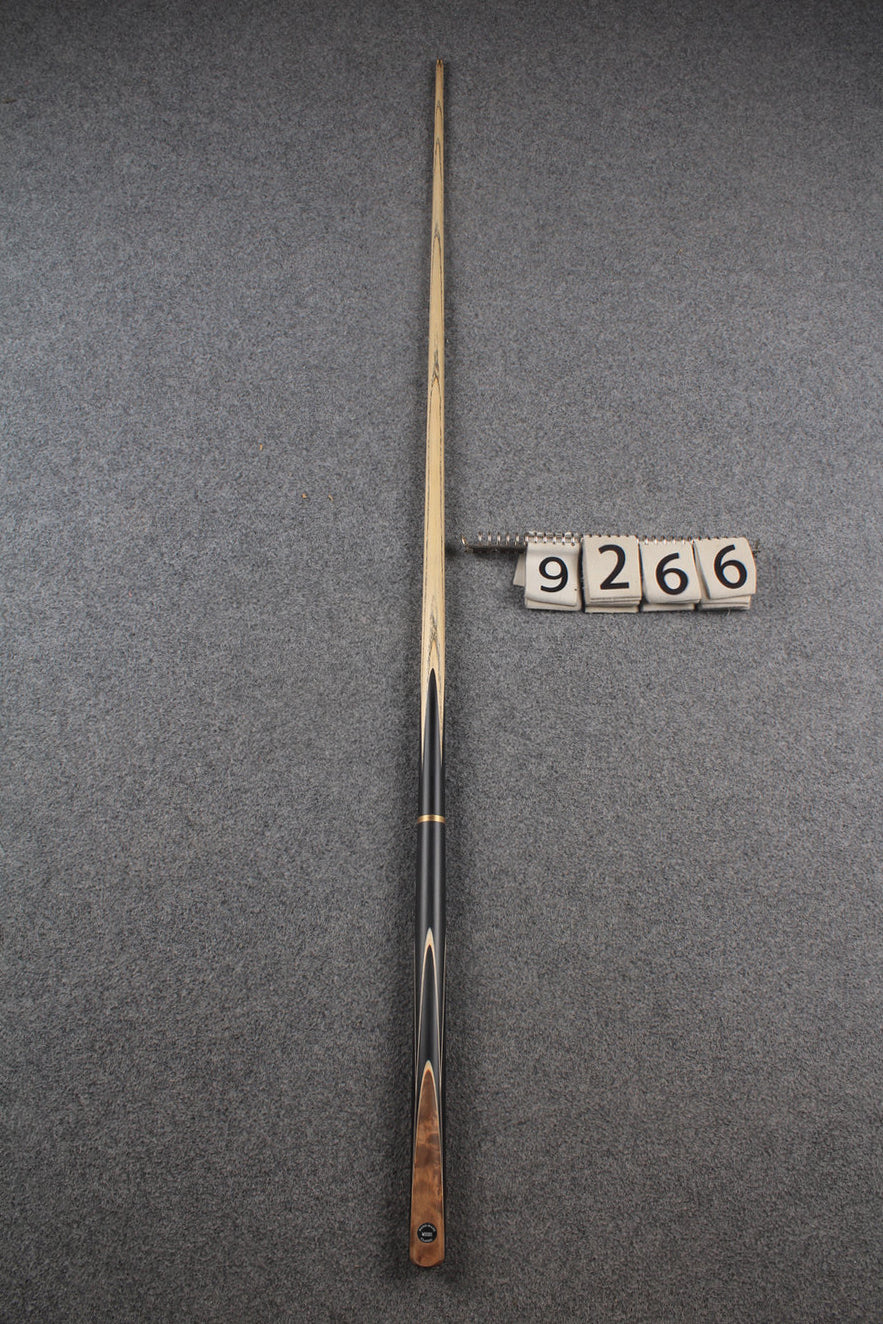 3/4 ash snooker cue #9266 WOODS CUES