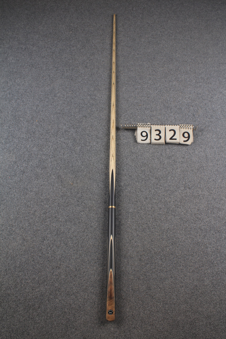 3/4 ash snooker cue #9329 WOODS CUES