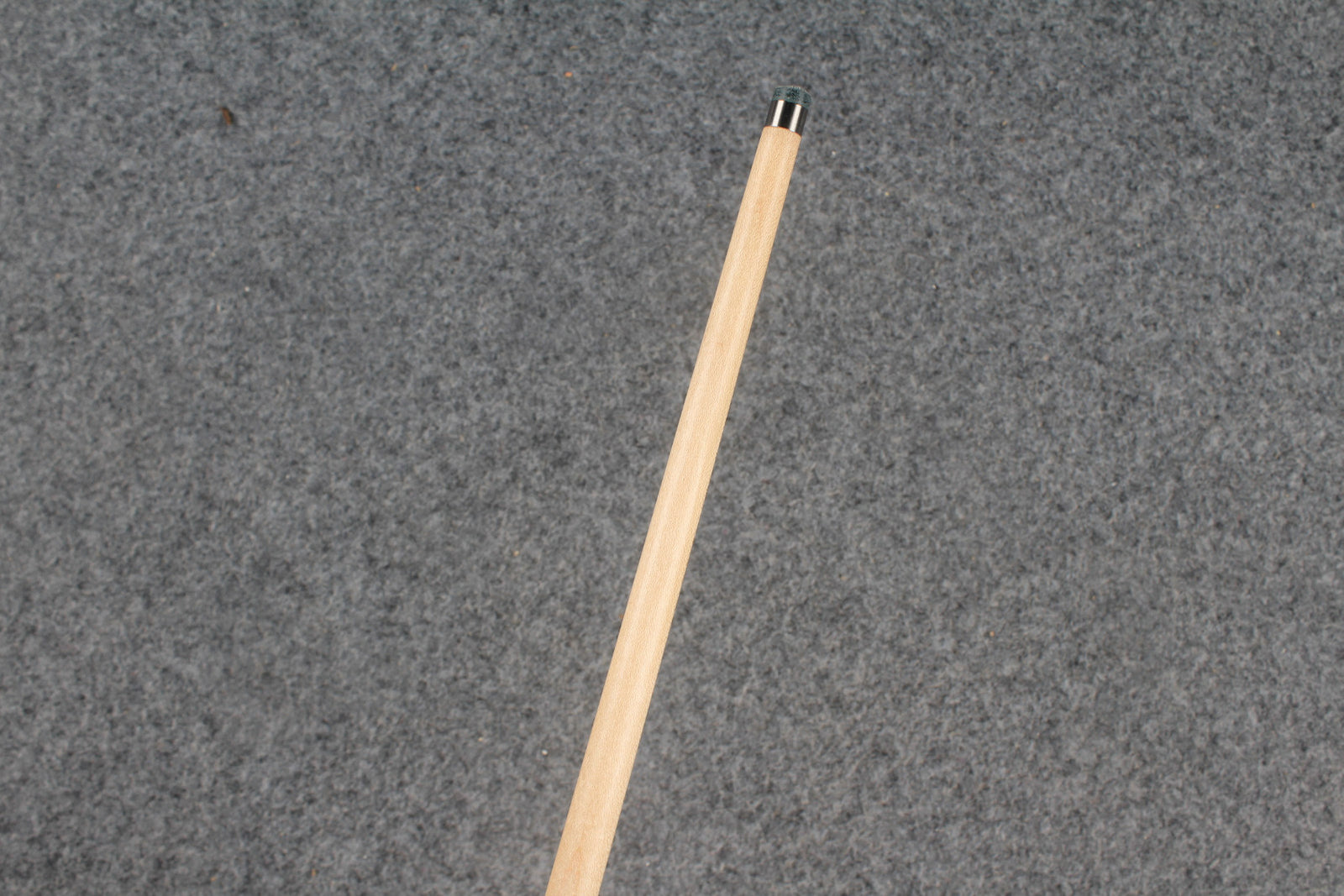 3/4 maple english pool cue #9437