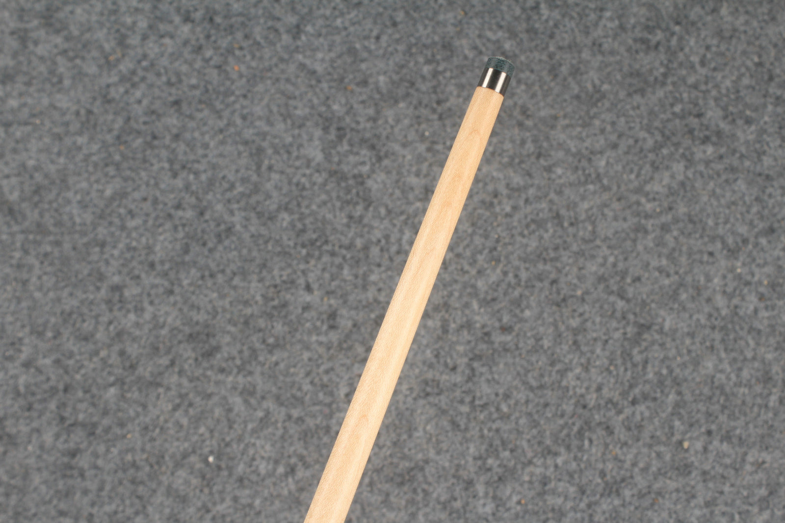 3/4 maple english pool cue #9447
