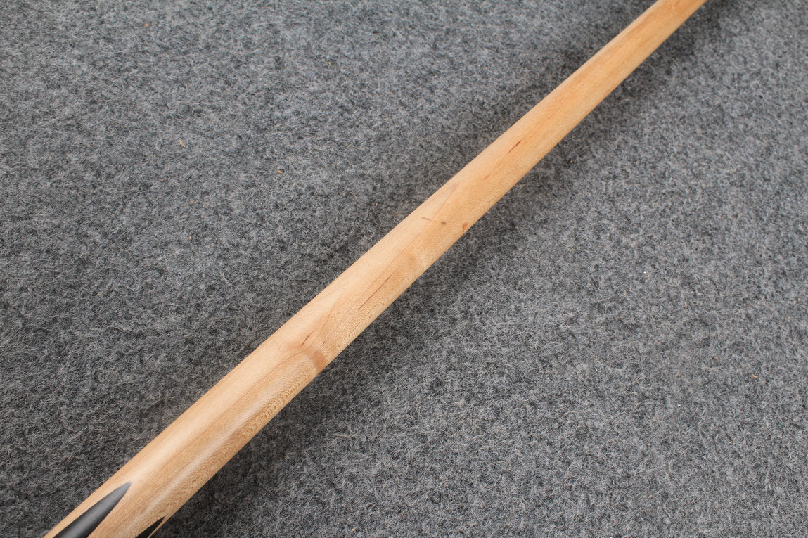 3/4 maple snooker cue # 9492 WOODS CUES