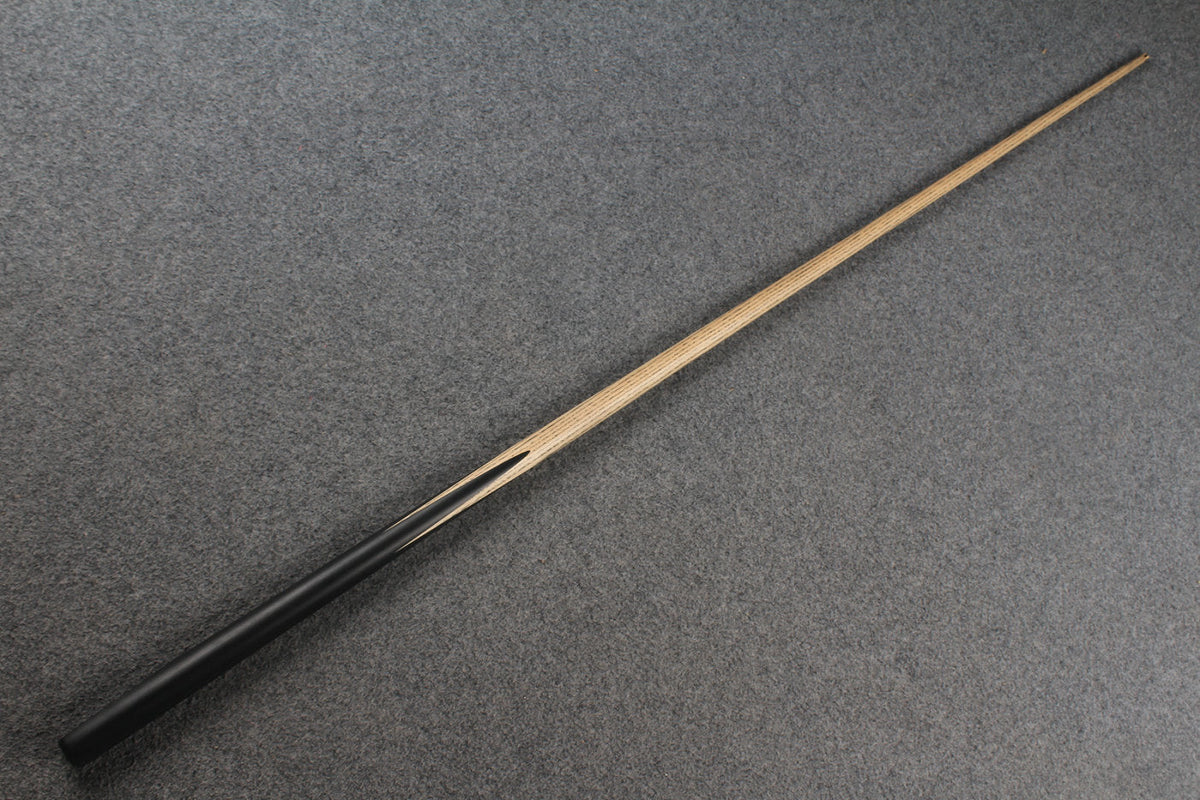1 piece ash 53'' snooker cue # 9556 WOODS CUES
