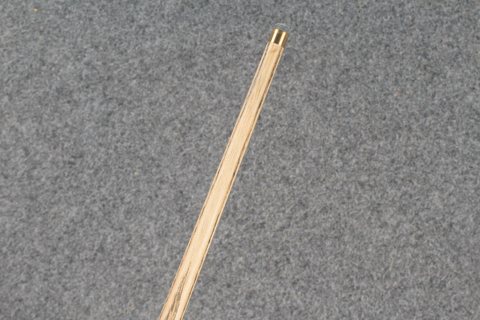 1 piece ash 53'' snooker cue # 9558 WOODS CUES