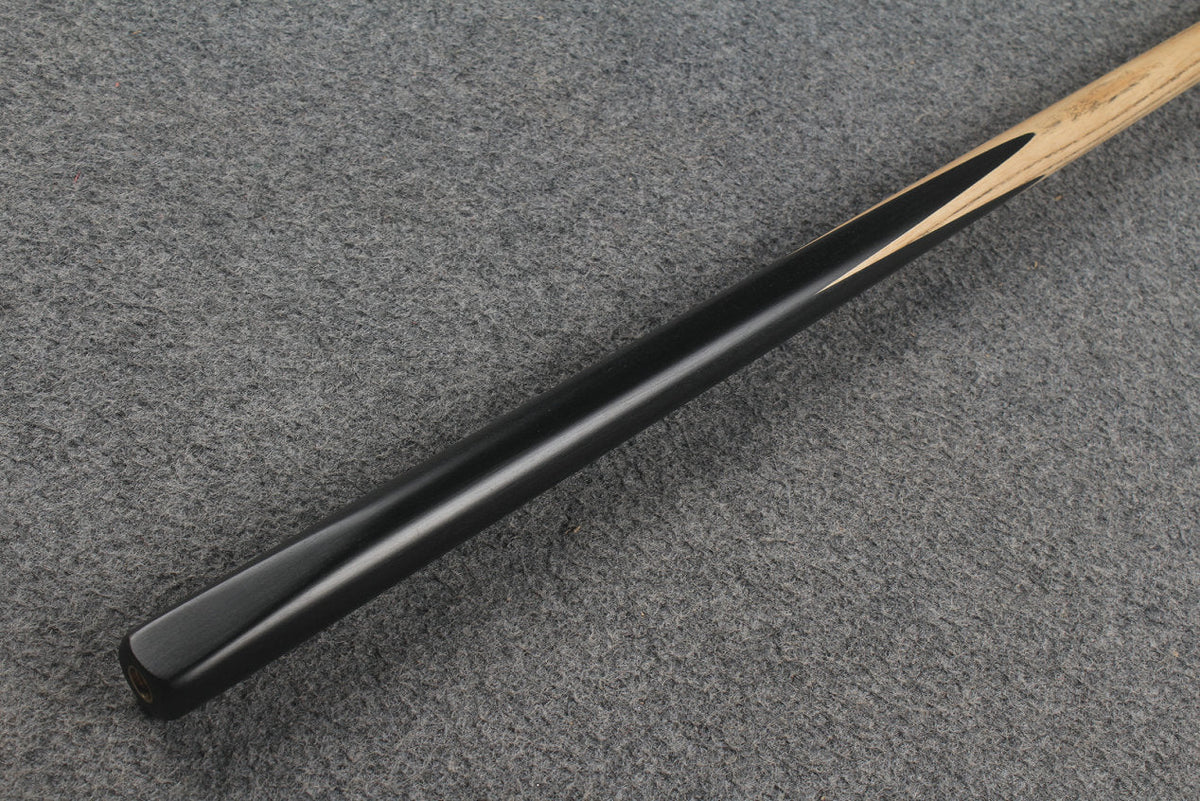 1 piece ash 53.5'' snooker cue # 9560 WOODS CUES