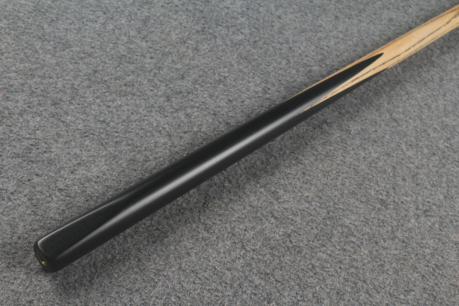 1 piece ash 53.5'' snooker cue # 9561 WOODS CUES