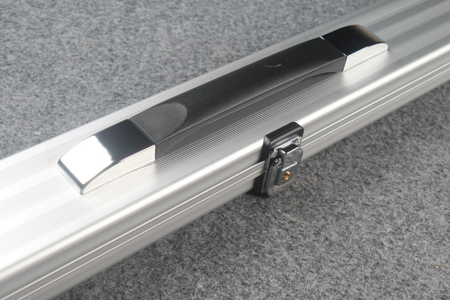 one piece professional aluminium lockable cue case
