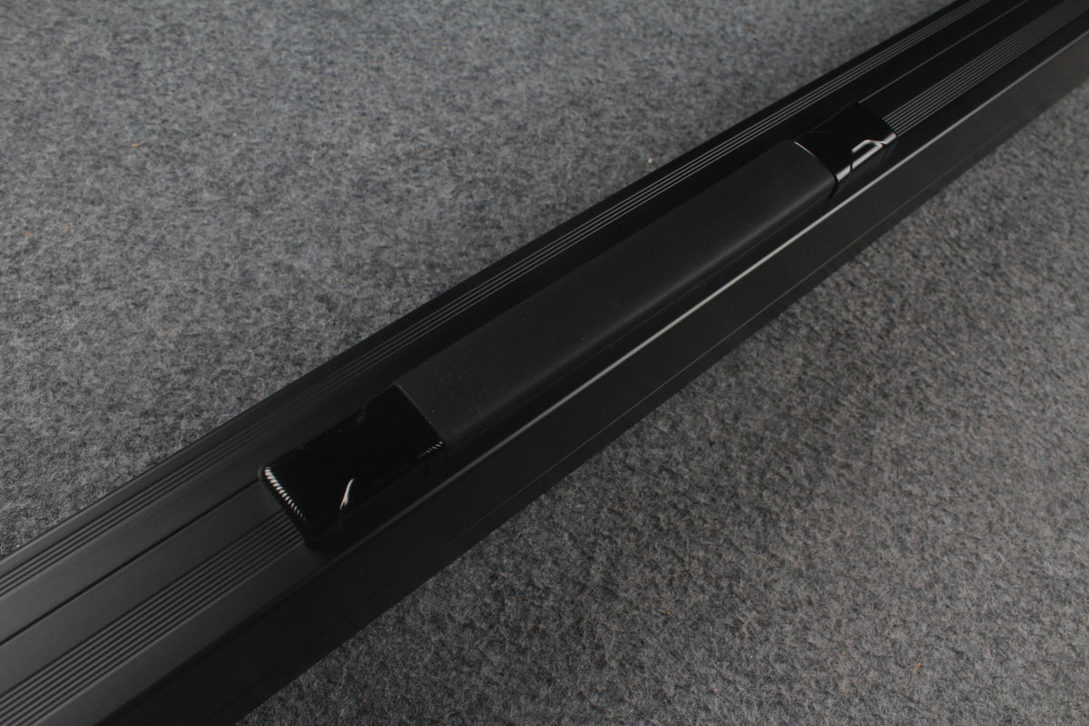 one piece strong aluminium lockable cue case – 2 Slots
