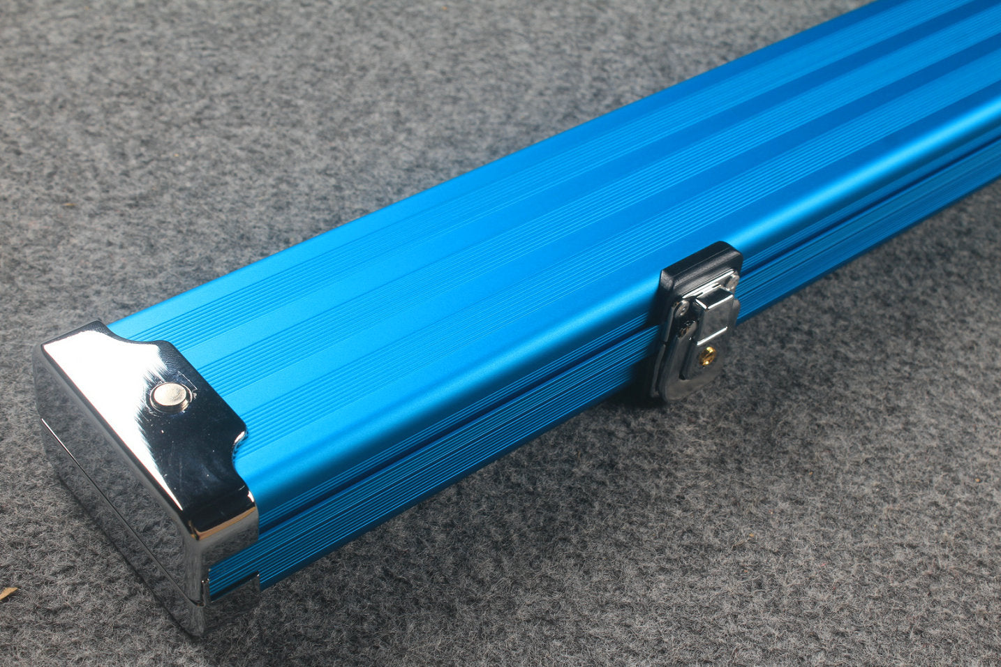 one piece professional aluminium lockable cue case