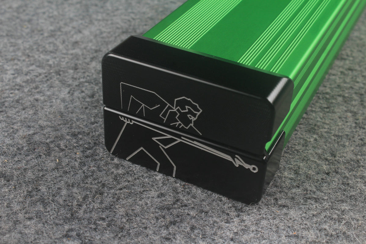 one piece strong aluminium lockable cue case – 2 Slots