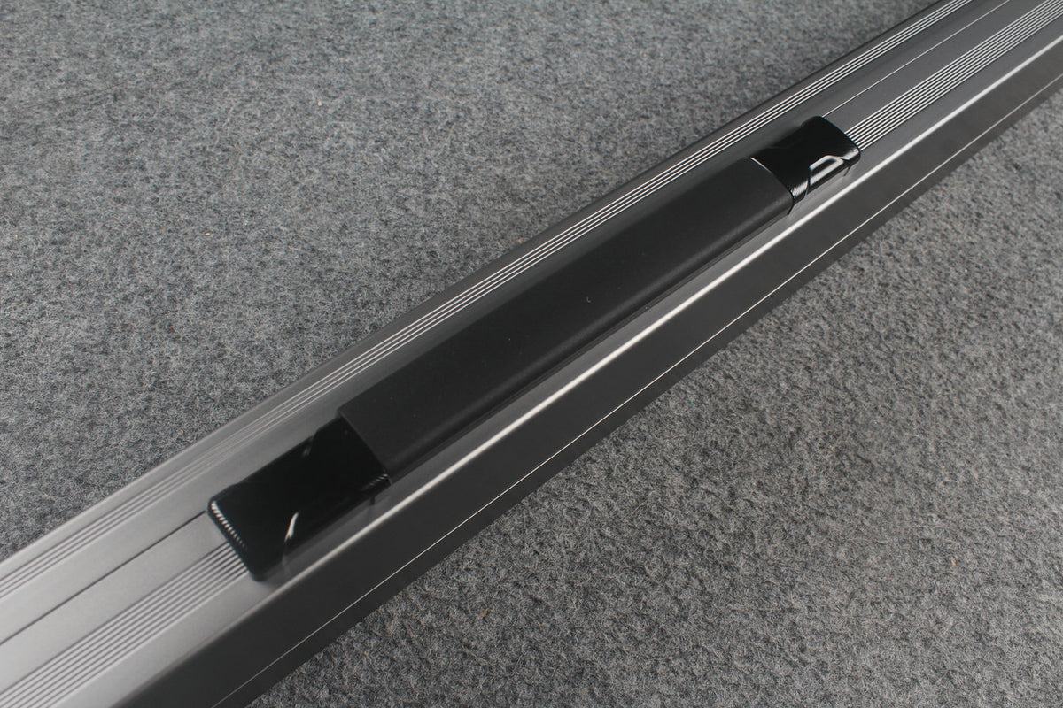 one piece strong aluminium lockable cue case – 2 Slots