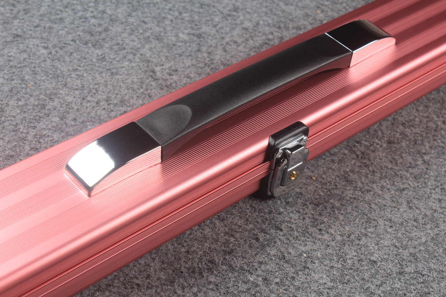 one piece professional aluminium lockable cue case