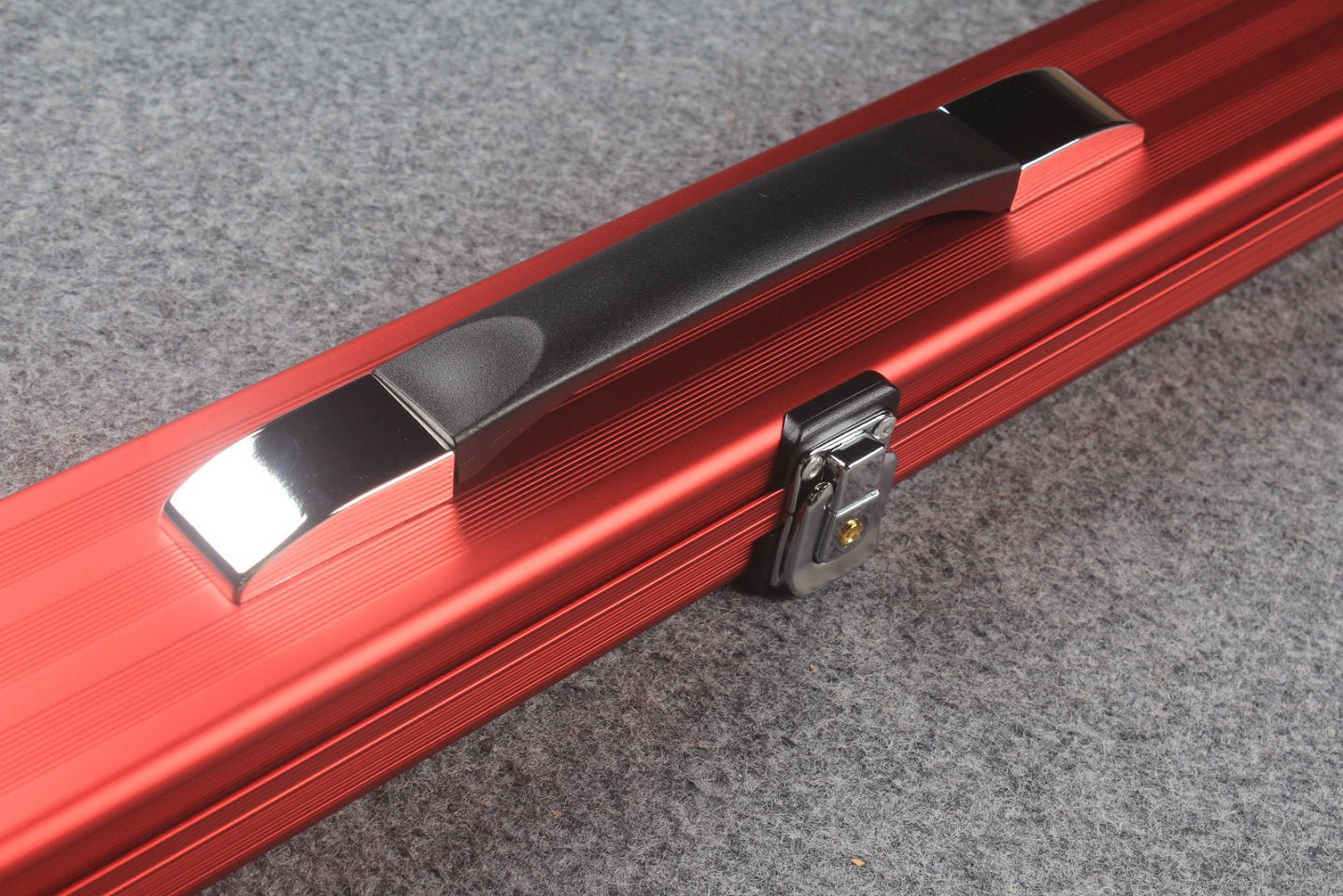 one piece professional aluminium lockable cue case