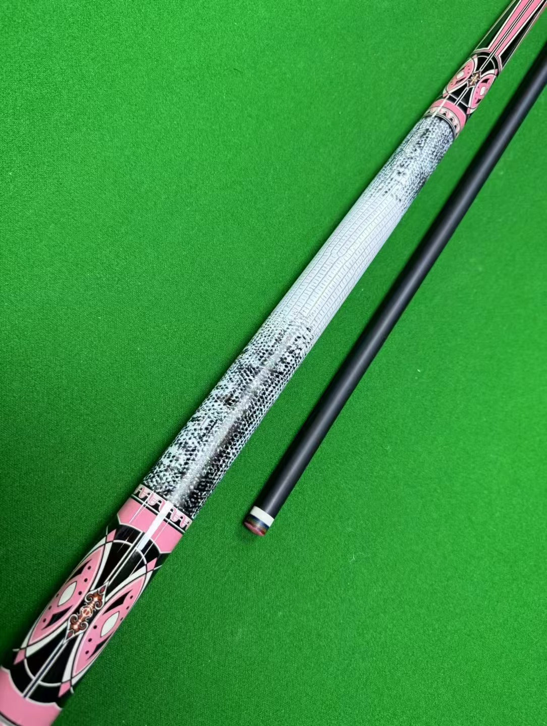 8 x Carbon shaft billiards club cues pool cues stick WOODS CUES