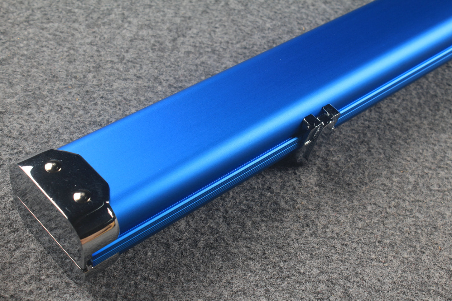 1 piece deluex slimline aluminium case with 2 slots