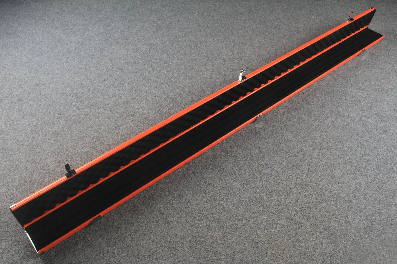 deluxe one piece aluminium cue case with 3 slots -153cm WOODS CUES